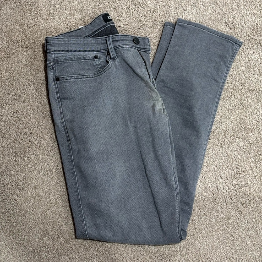 DU/ER Men’s Gray Performance Denim Slim Straight - 32x32